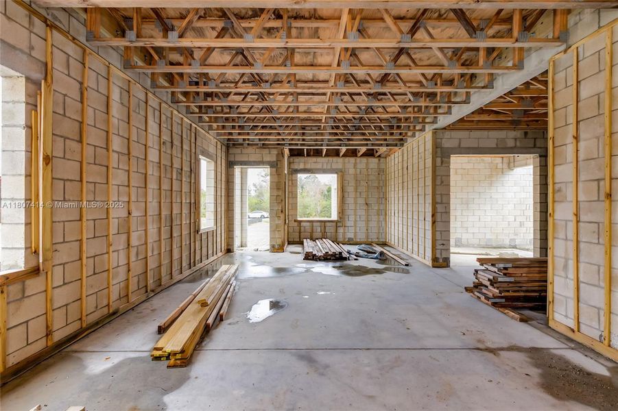 Image 40 of a home in .