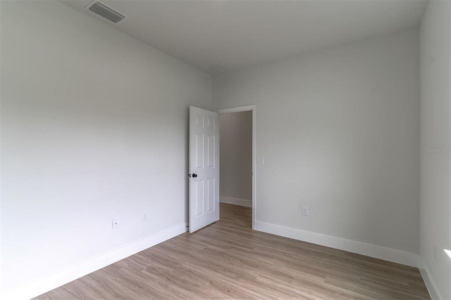 Spacious, unfurnished interior of a new home in , Palm Bay (Image 28).