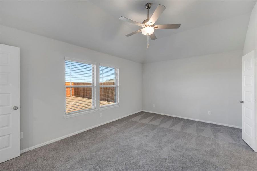Spacious, unfurnished interior of a new home in Verandah, Royse City (Image 25).