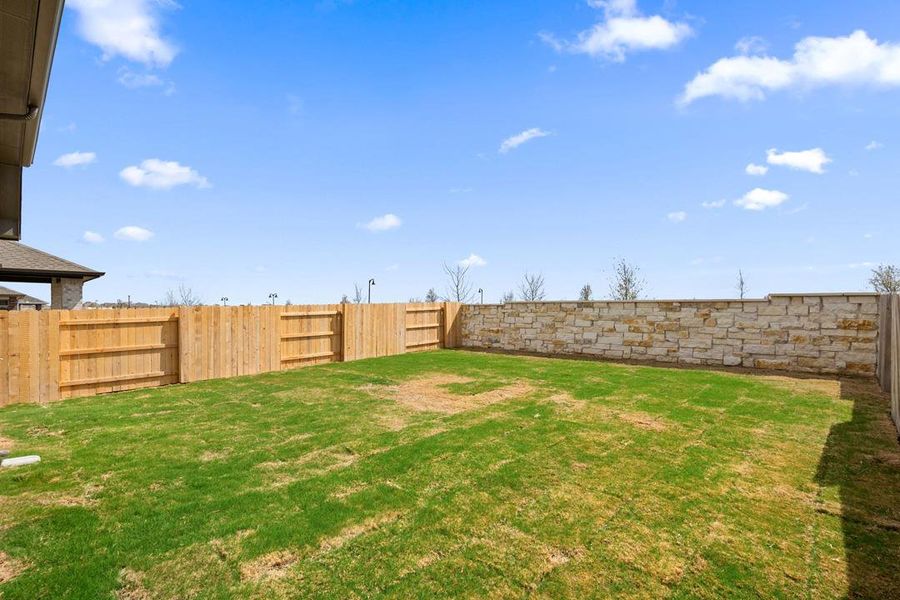 Exterior details and patio area of a home in Flora, Hutto (Image 22).