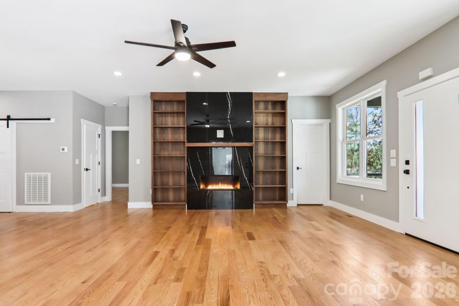 Image 42 of a home in .