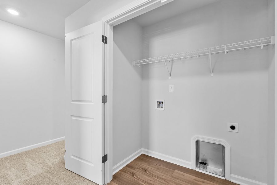 Spacious, unfurnished interior of a new home in Hanes Lake, Winston-Salem (Image 26).