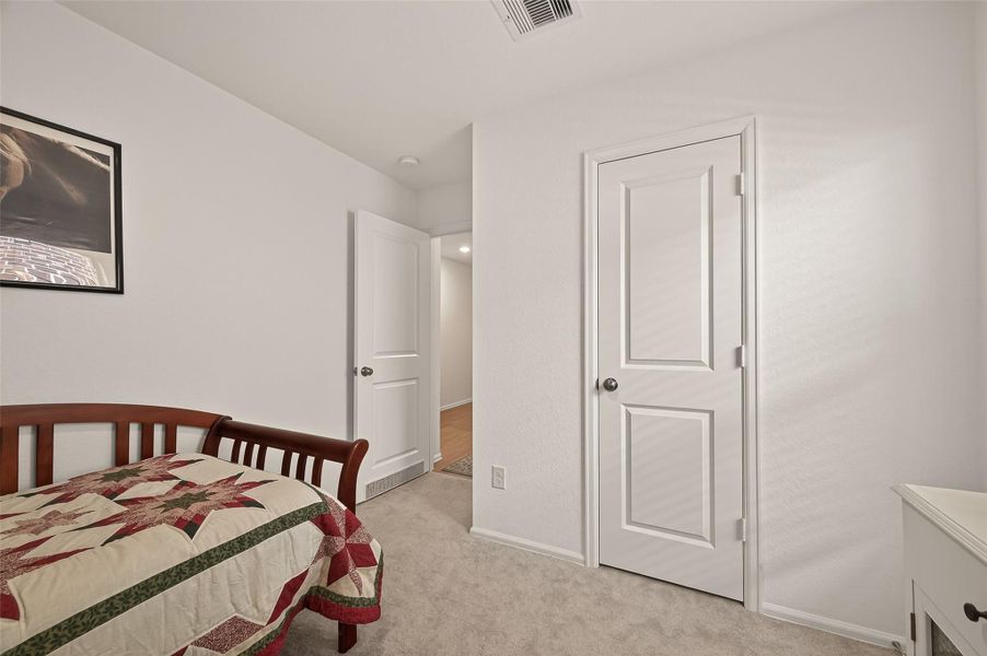 Furnished interior view inside a new home in , Baytown (Image 19).