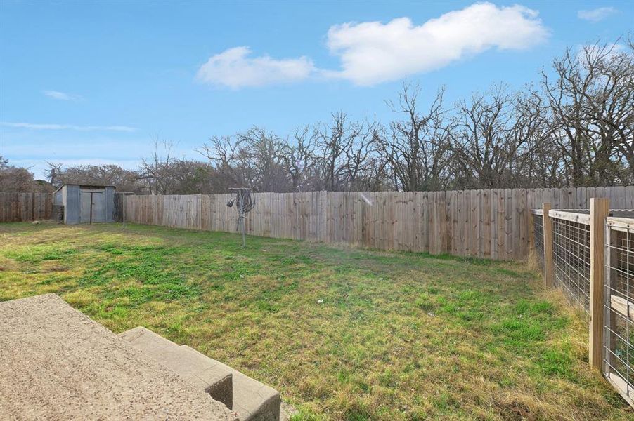 Exterior details and patio area of a home in , Weatherford (Image 18).