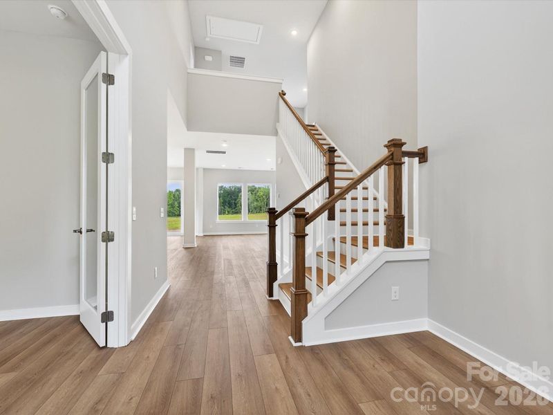 Spacious, unfurnished interior of a new home in Hardy Pond, Rock Hill (Image 33).