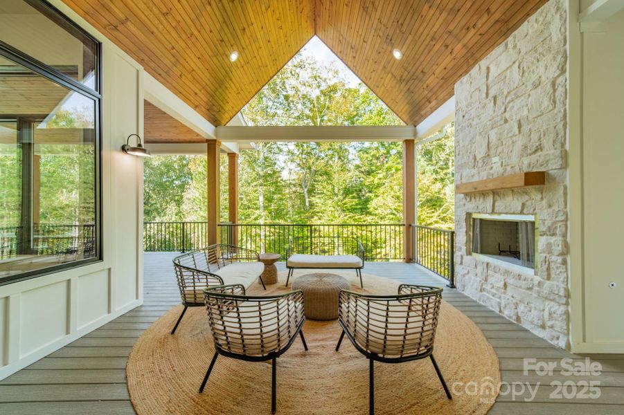 Image 36 of a home in .