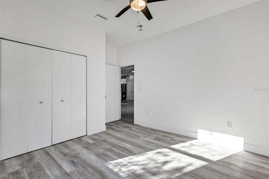 Spacious, unfurnished interior of a new home in , New Smyrna Beach (Image 29).