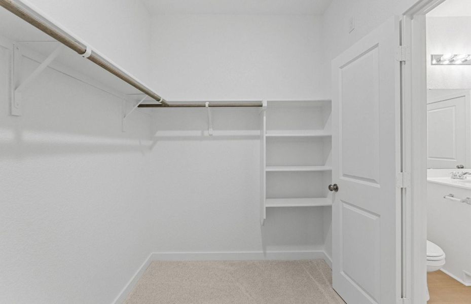 Spacious, unfurnished interior of a new home in Skyview, Belton (Image 12).