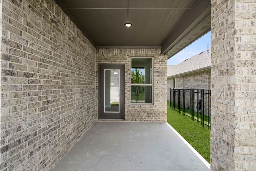 Front exterior of a new home in Redden Farms – Active Adult, Midlothian, TX, highlighting curb appeal (Image 2). Front exterior of a new home in Redden Farms – Active Adult, Midlothian, TX, highlighting curb appeal (Image 2).