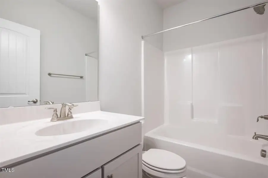 Representative interior finishes for a home built from the 2316 by Adams Homes in Hidden Pines, Cameron (Image 7).