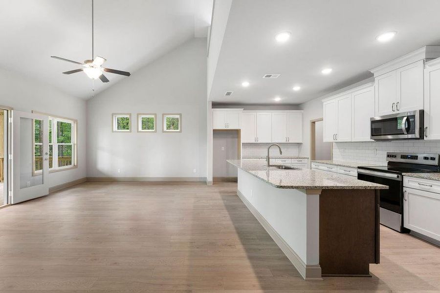 Furnished interior view inside a new home in , Waleska (Image 19).