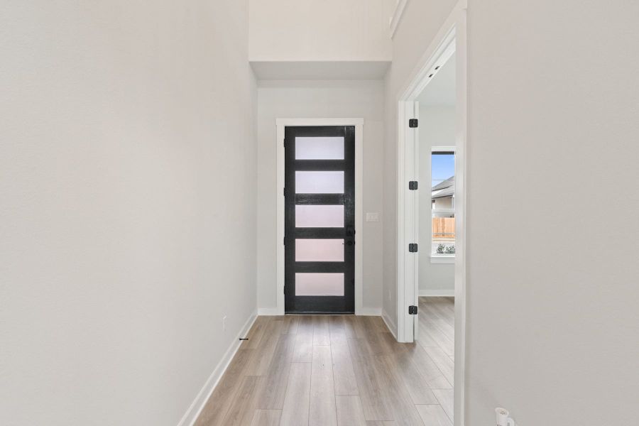 Spacious, unfurnished interior of a new home in Lagos Reserve, Manor (Image 17). Spacious, unfurnished interior of a new home in Lagos Reserve, Manor (Image 17).