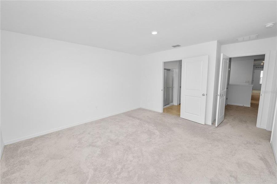 Spacious, unfurnished interior of a new home in Marion Creek, Haines City (Image 40). Spacious, unfurnished interior of a new home in Marion Creek, Haines City (Image 40).