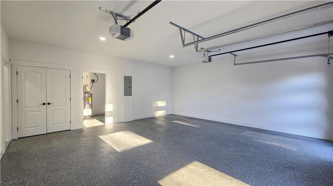 Spacious, unfurnished interior of a new home in , Talmo (Image 13). Spacious, unfurnished interior of a new home in , Talmo (Image 13).