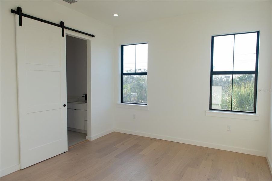 Spacious, unfurnished interior of a new home in Canvas City GWX, Tampa (Image 21).