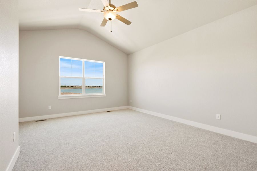 Spacious, unfurnished interior of a new home in The Lakes at Centerra, Loveland (Image 14).