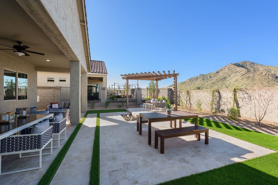 Representative exterior details of a home built from the Flint by Mattamy Homes in Pinnacle at San Tan Heights, San Tan Valley (Image 3).