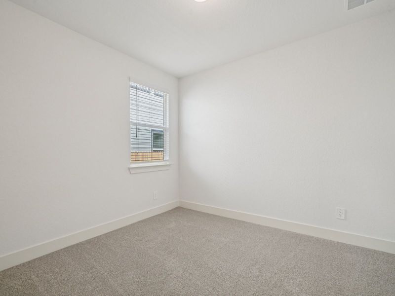 Spacious, unfurnished interior of a new home in Stetson Ridge, Marion (Image 29).