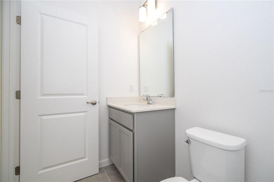 Furnished interior view inside a new home in , Orlando (Image 13).