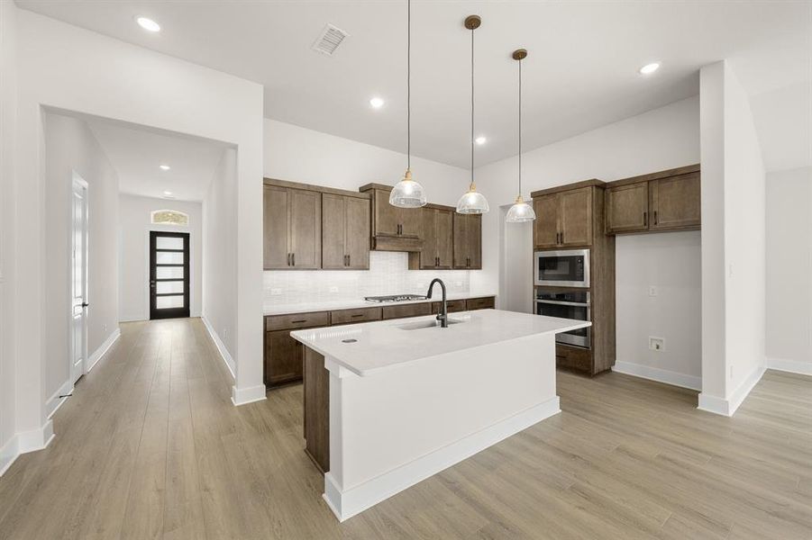 2507 Prairie Willow- Kitchen-1 2507 Prairie Willow- Kitchen-1