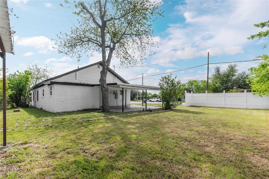 Exterior details and patio area of a home in , Coleman (Image 21).