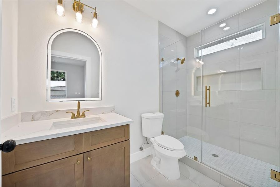 Furnished interior view inside a new home in , Joshua (Image 16).