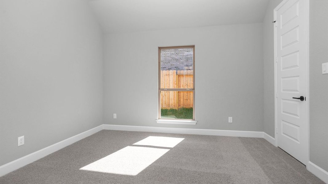 Spacious, unfurnished interior of a new home in The Woodlands Hills 75', Willis (Image 9).