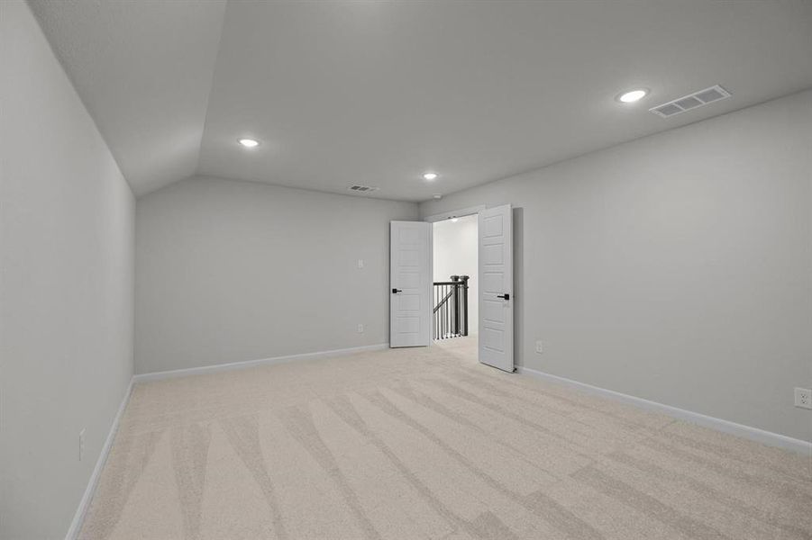 Spacious, unfurnished interior of a new home in Sandbrock Ranch, Aubrey (Image 29). Spacious, unfurnished interior of a new home in Sandbrock Ranch, Aubrey (Image 29).