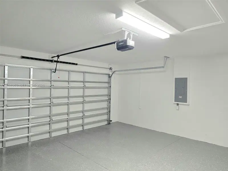 Spacious, unfurnished interior of a new home in , Port Charlotte (Image 17).