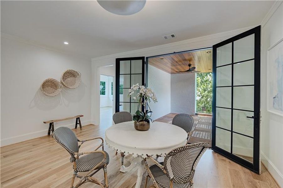Furnished interior view inside a new home in , Atlanta (Image 66).