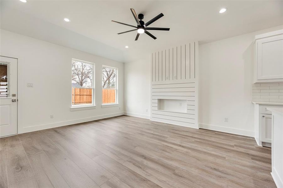 Spacious, unfurnished interior of a new home in , Dallas (Image 29).