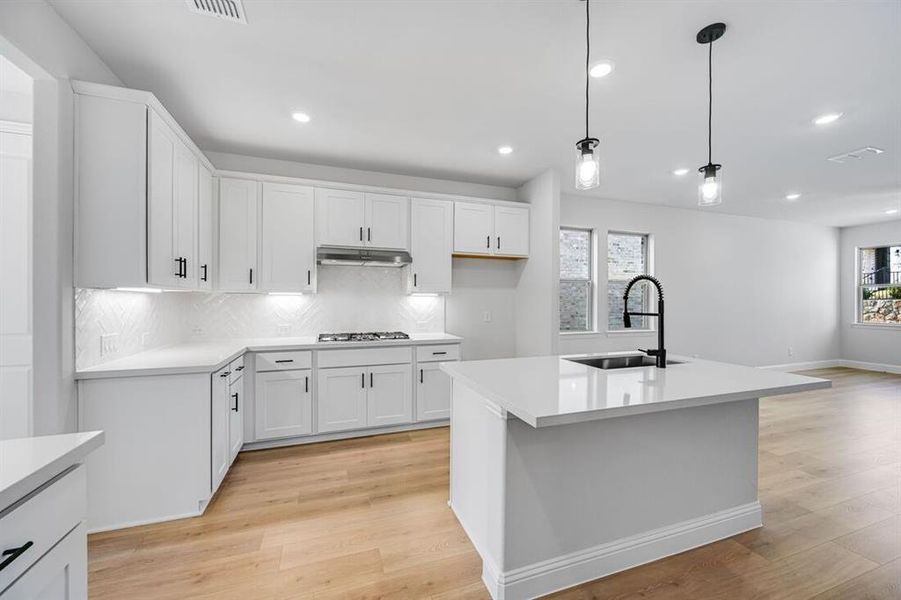 1117 Wheatgrass Mews ~ Ready Now 1117 Wheatgrass Mews ~ Ready Now