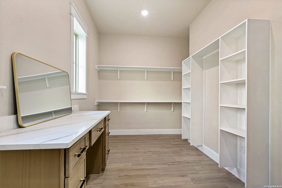 Furnished interior view inside a new home in , La Vernia (Image 11).