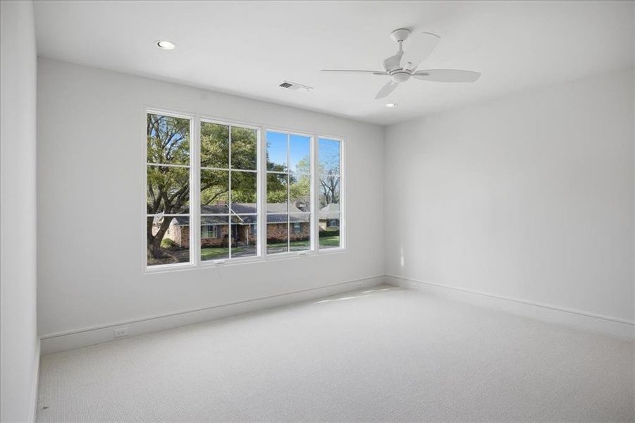 Spacious, unfurnished interior of a new home in , Dallas (Image 22).