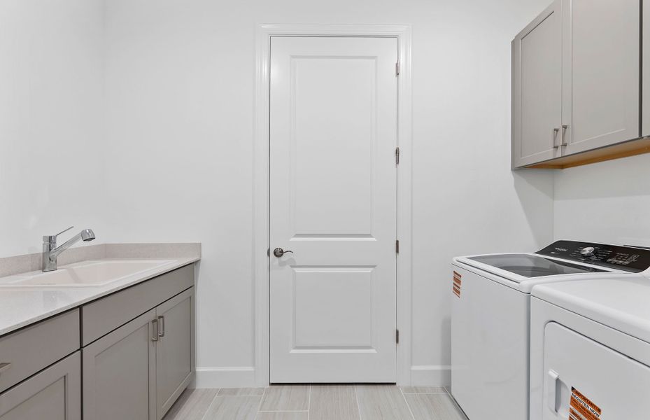 Furnished interior view inside a new home in Del Webb Naples, Immokalee (Image 4).