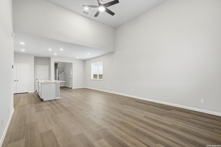 Spacious, unfurnished interior of a new home in Abbott Place, St. Hedwig (Image 20).