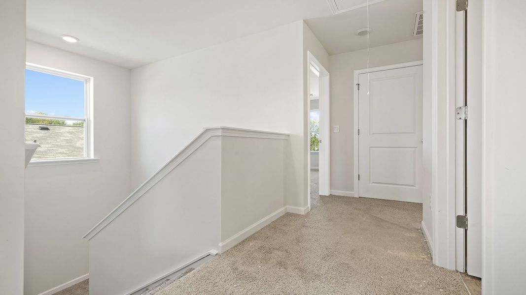 Spacious, unfurnished interior of a new home in Woodhaven, Spartanburg (Image 21).