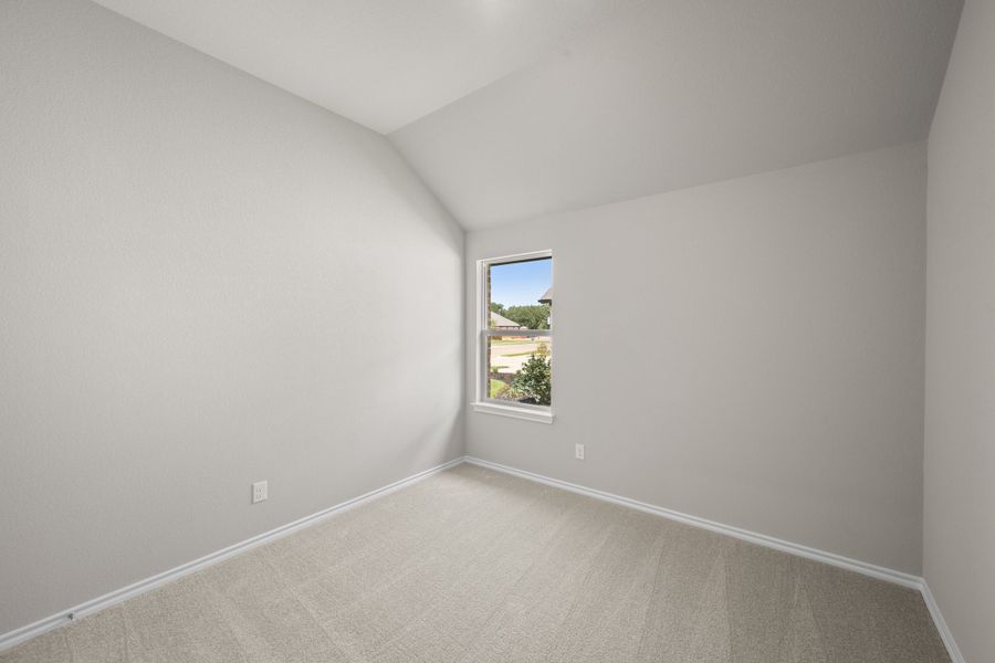 Spacious, unfurnished interior of a new home in El Dorado, Granbury (Image 22).