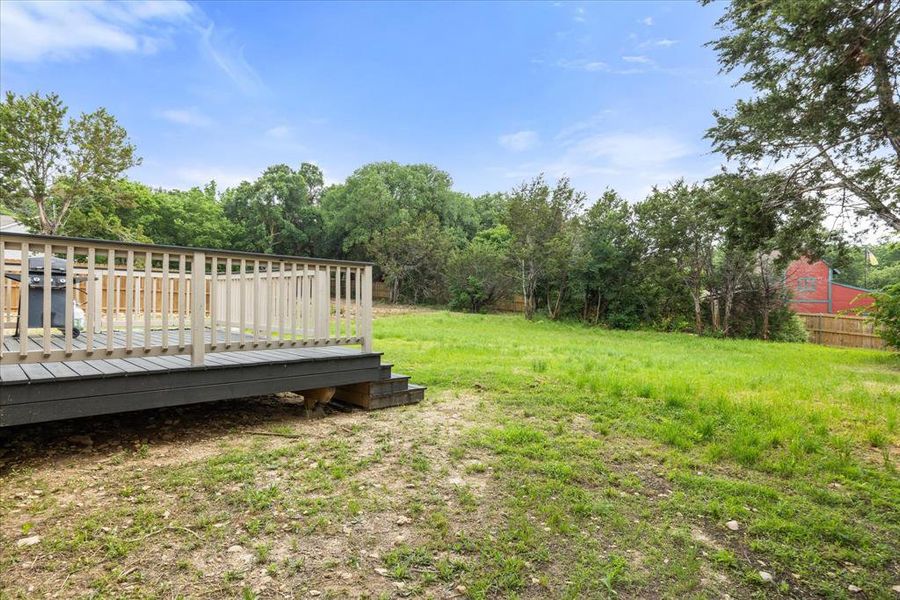 Exterior details and patio area of a home in , Granbury (Image 28).