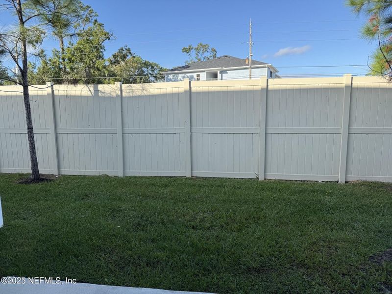 Exterior details and patio area of a home in West Ortega Landing, Jacksonville (Image 2). Exterior details and patio area of a home in West Ortega Landing, Jacksonville (Image 2).