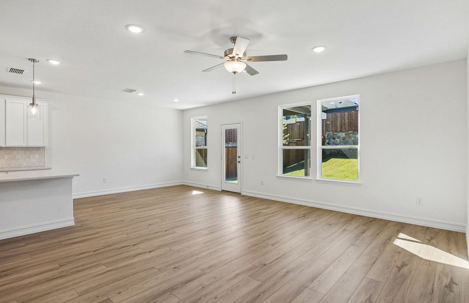 Spacious, unfurnished interior of a new home in Pinnacle at Legacy Hills, Celina (Image 15). Spacious, unfurnished interior of a new home in Pinnacle at Legacy Hills, Celina (Image 15).