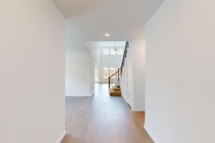 Spacious, unfurnished interior of a new home in Aster Park, McKinney (Image 33).