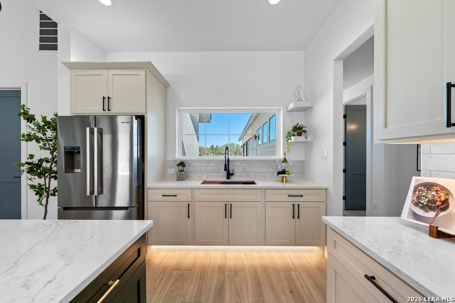 Furnished interior view inside a new home in , Bulverde (Image 49).