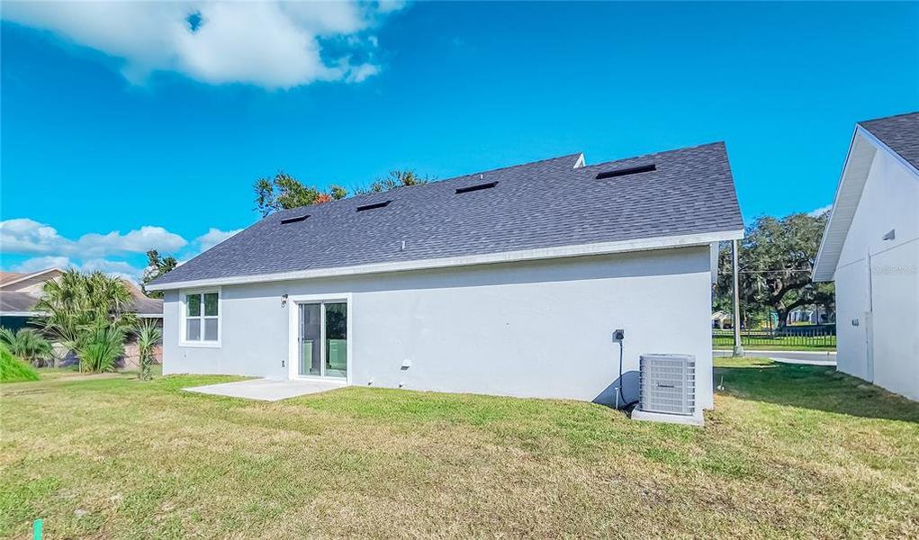 Exterior details and patio area of a home in , Lakeland (Image 4).