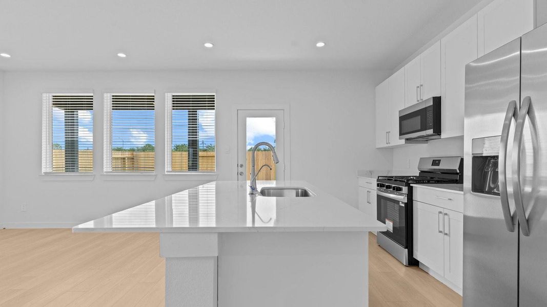 *Options vary. Dimensions approximate. Images/3D tour for illustration only. *Options vary. Dimensions approximate. Images/3D tour for illustration only.