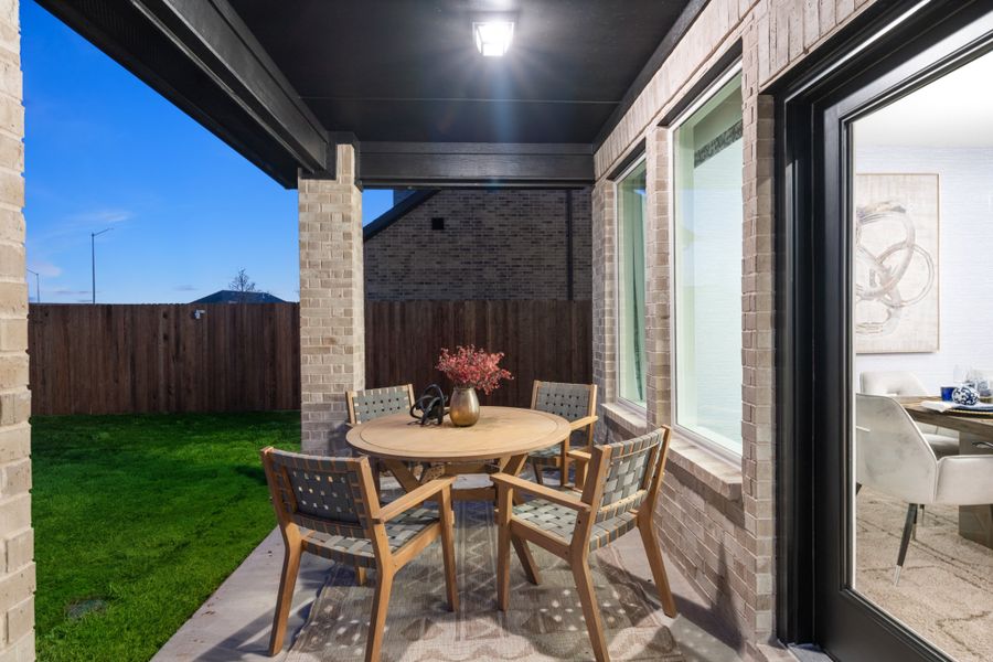 Representative exterior details of a home built from the Kingston by UnionMain Homes in Elevon, Lavon (Image 4).