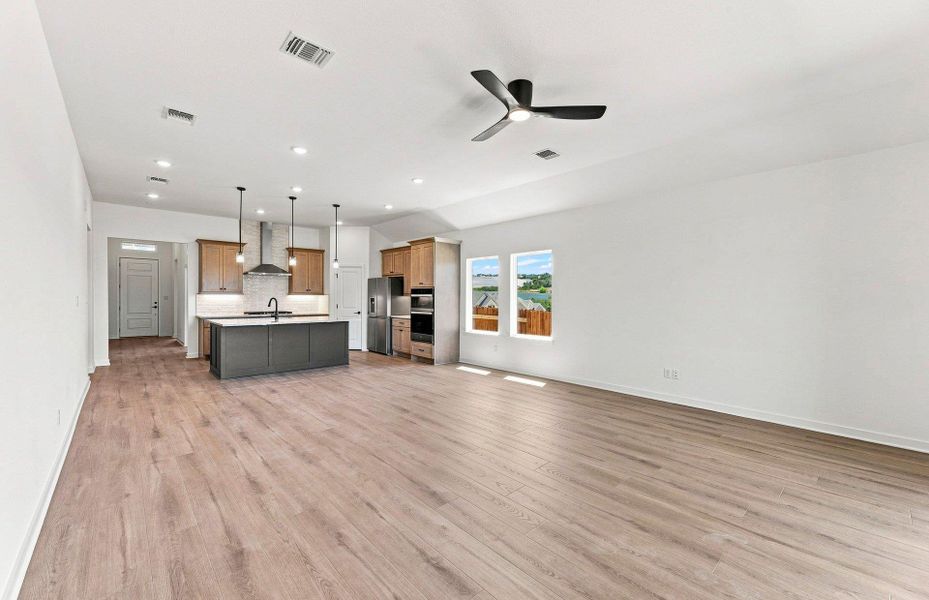 Spacious, unfurnished interior of a new home in West Cypress Hills, Spicewood (Image 13).