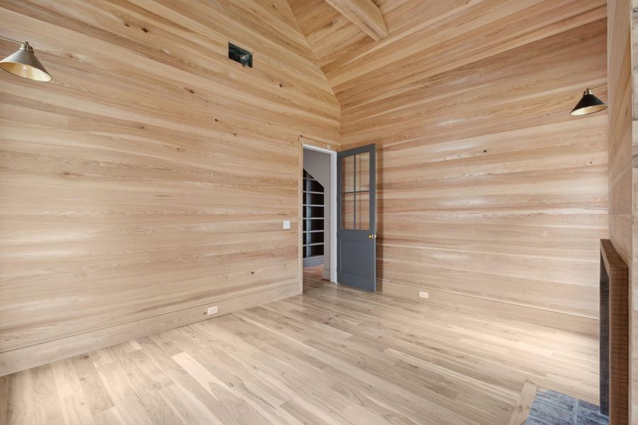 Spacious, unfurnished interior of a new home in , Mount Pleasant (Image 28).