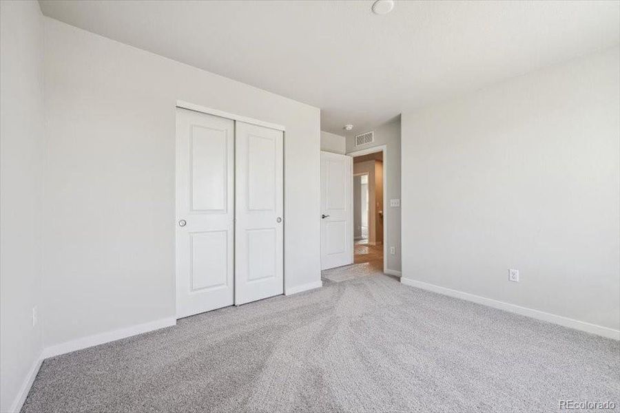 Spacious, unfurnished interior of a new home in Farmlore, Brighton (Image 12).