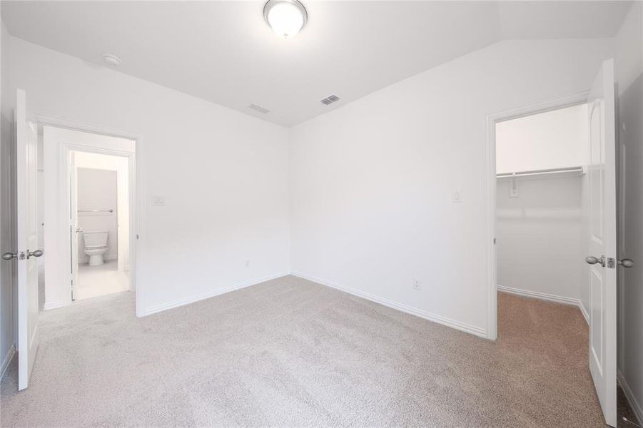 Spacious, unfurnished interior of a new home in Chalk Hill, Celina (Image 18). Spacious, unfurnished interior of a new home in Chalk Hill, Celina (Image 18).